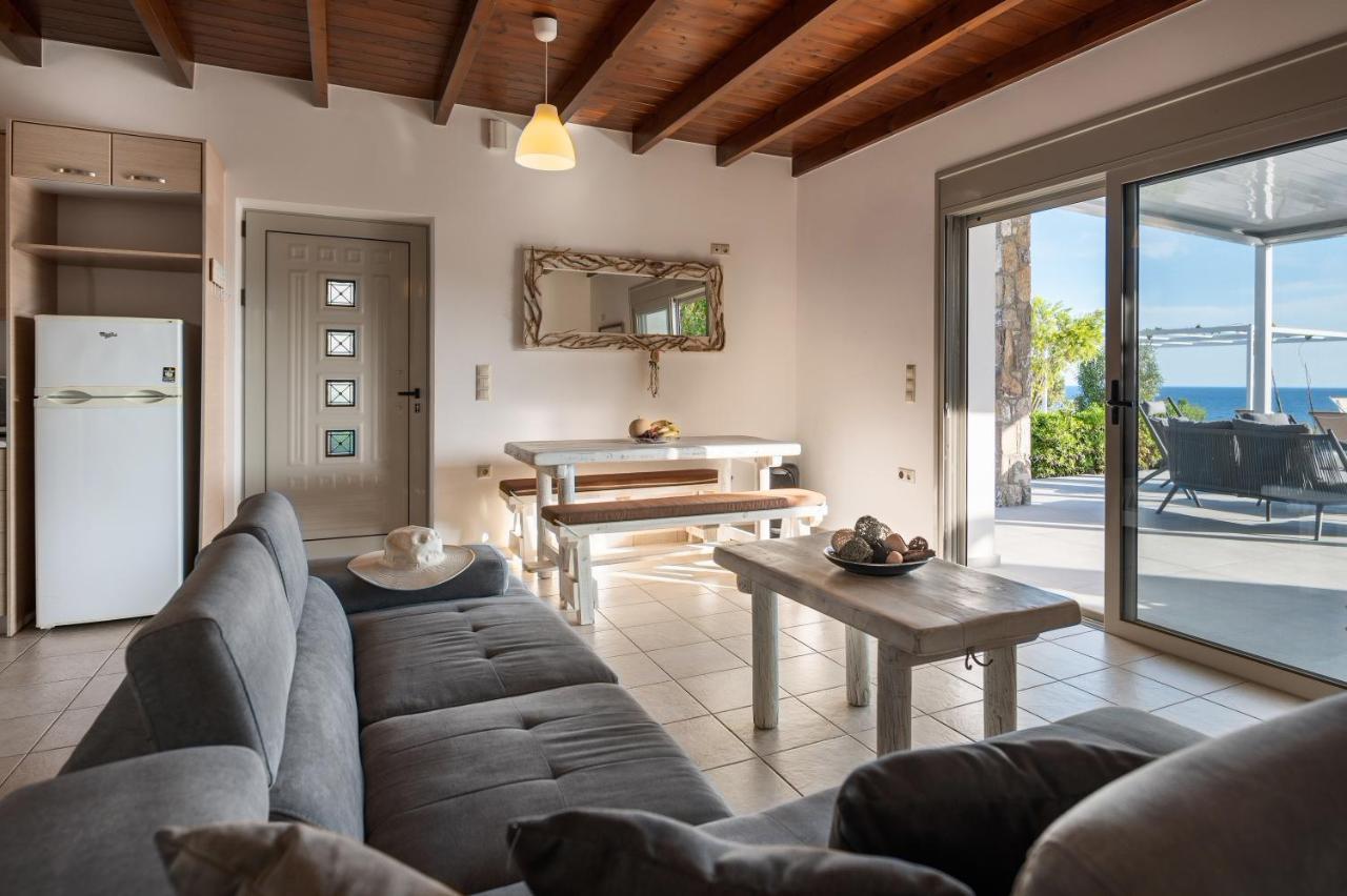 Achlia Beach Villa מראה חיצוני תמונה