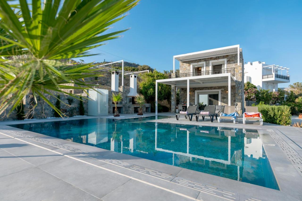 Achlia Beach Villa מראה חיצוני תמונה