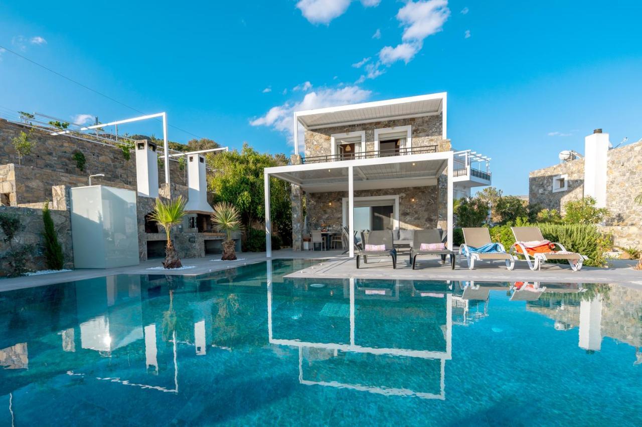 Achlia Beach Villa מראה חיצוני תמונה